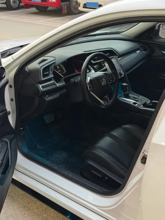 2019 Honda Civic 1.5T 177HP L4 CVT,autocango,china used car exporter,china ev exporter,chinese used car exporter,chinese used ev exporter