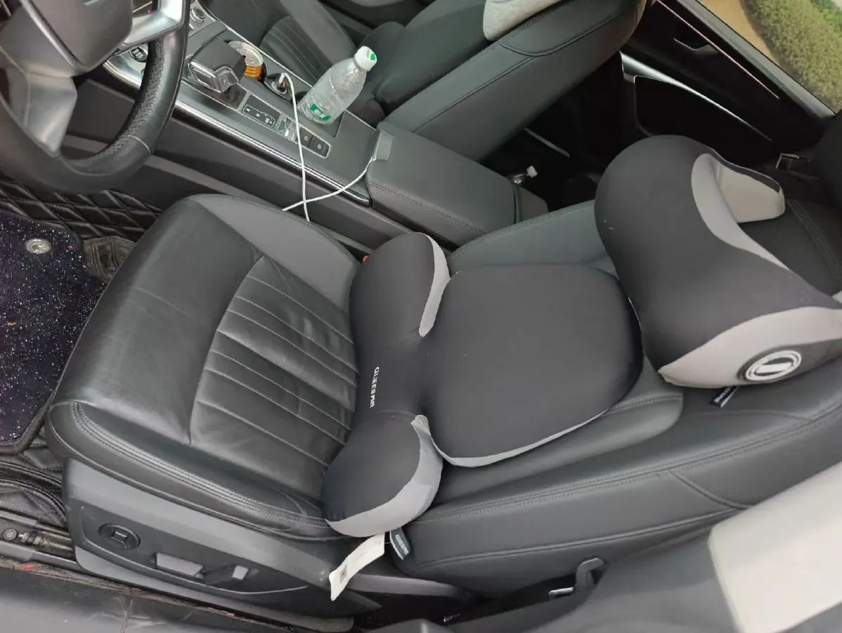 2021 Audi A7 2.0T 190HP L4 7DCT,autocango,china used car exporter,china ev exporter,chinese used car exporter,chinese used ev exporter