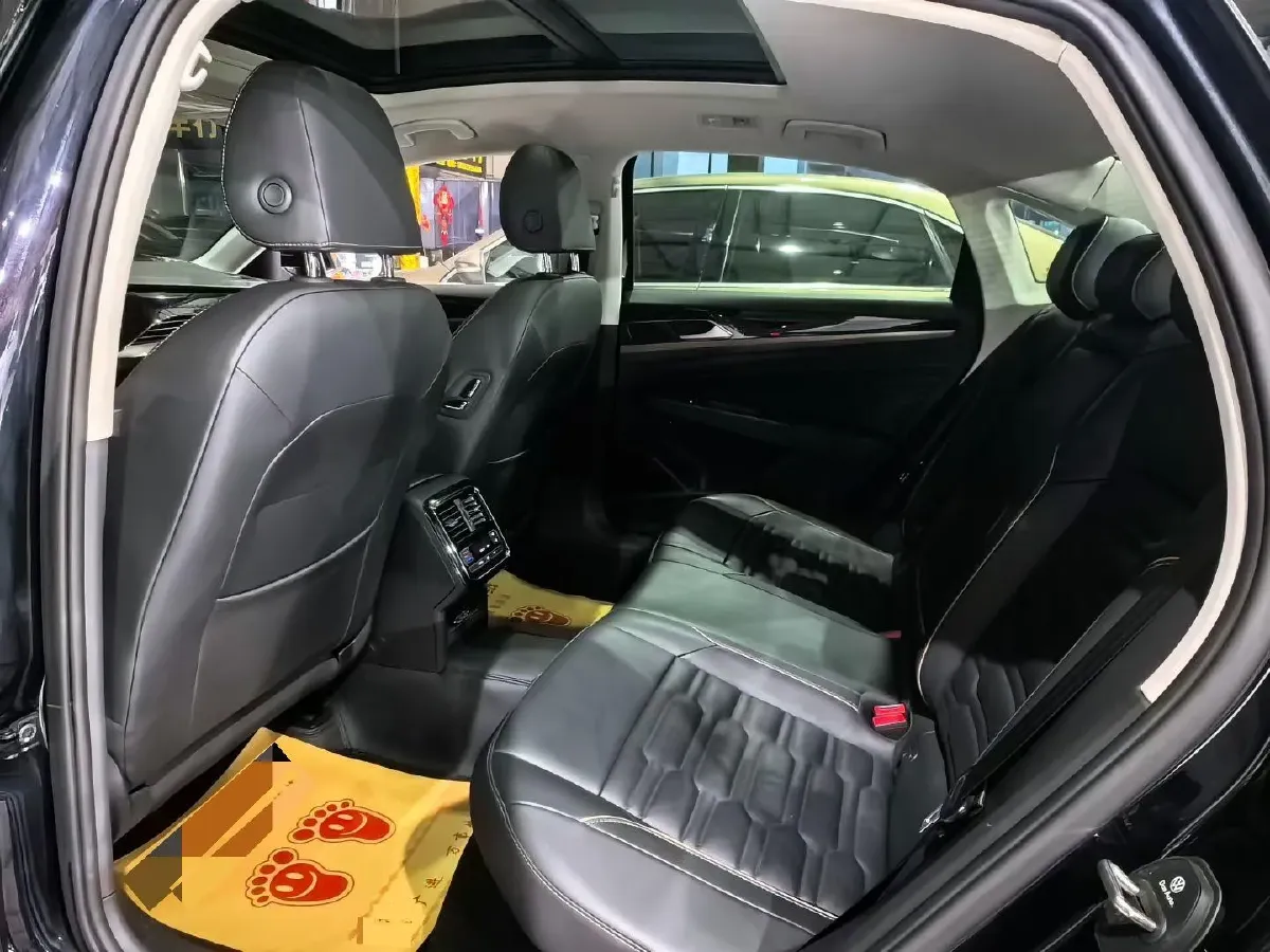 2019 Skoda Kodiak 2.0T 186HP L4 7DCT,autocango,china used car exporter,china ev exporter,chinese used car exporter,chinese used ev exporter