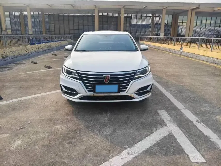 2020 Roewe i6 1.6L 125HP L4 CVT,autocango,china used car exporter,china ev exporter,chinese used car exporter,chinese used ev exporter