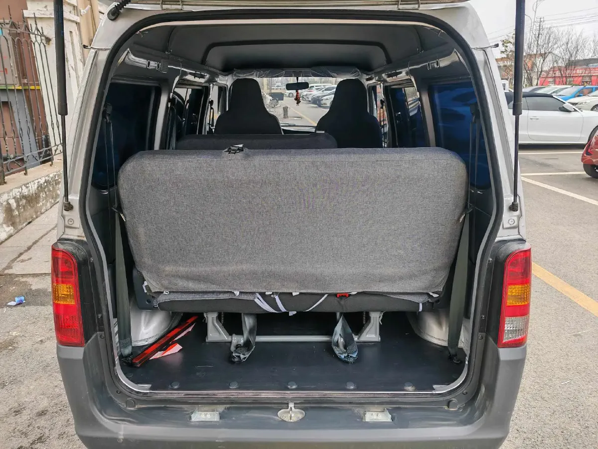 2023 WuLing ZhiGuang 1.5L 102HP L4 5MT,autocango,china used car exporter,china ev exporter,chinese used car exporter,chinese used ev exporter