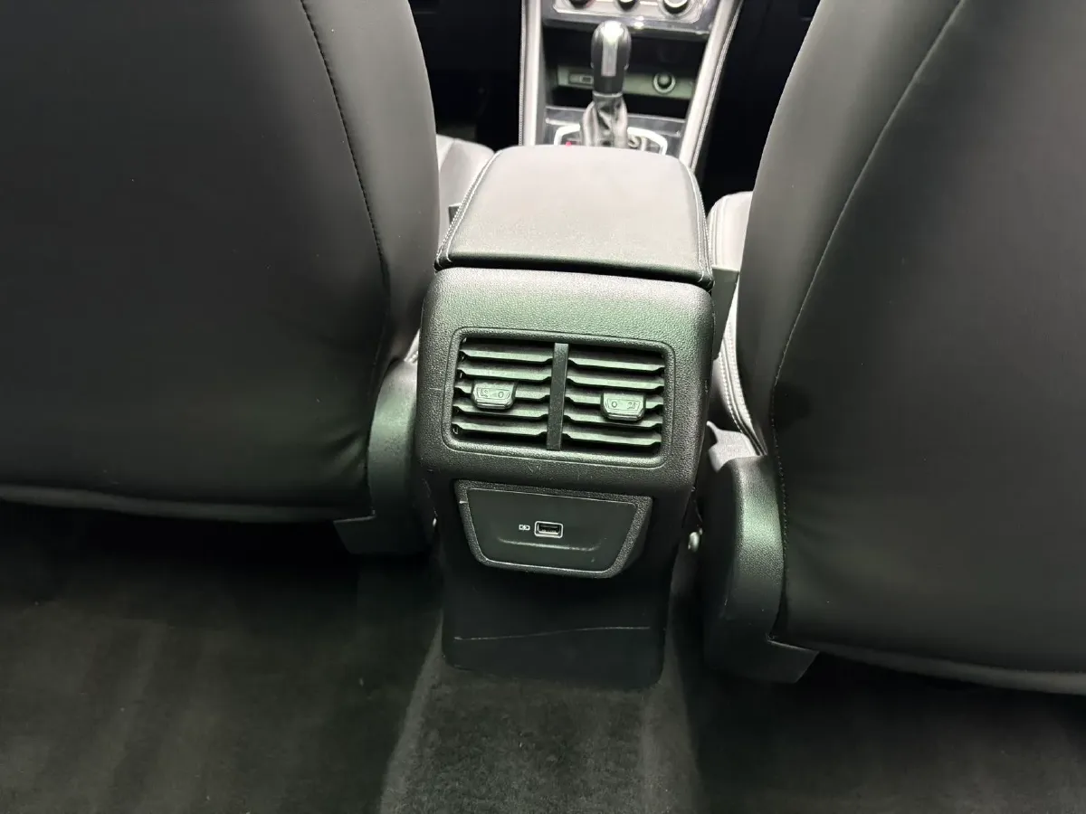 2023 Jetta VS7 1.4T 150HP L4 6AT,autocango,china used car exporter,china ev exporter,chinese used car exporter,chinese used ev exporter