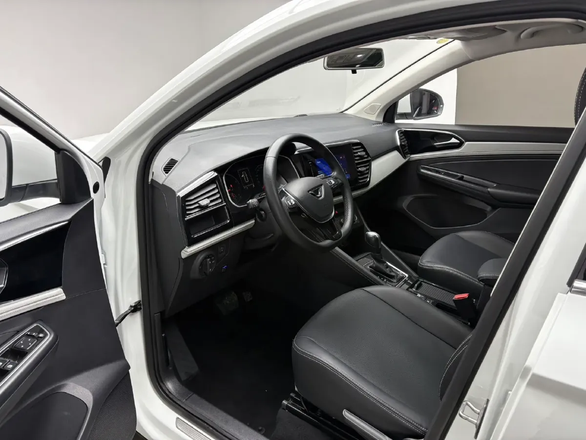 2023 Jetta VS7 1.4T 150HP L4 6AT,autocango,china used car exporter,china ev exporter,chinese used car exporter,chinese used ev exporter