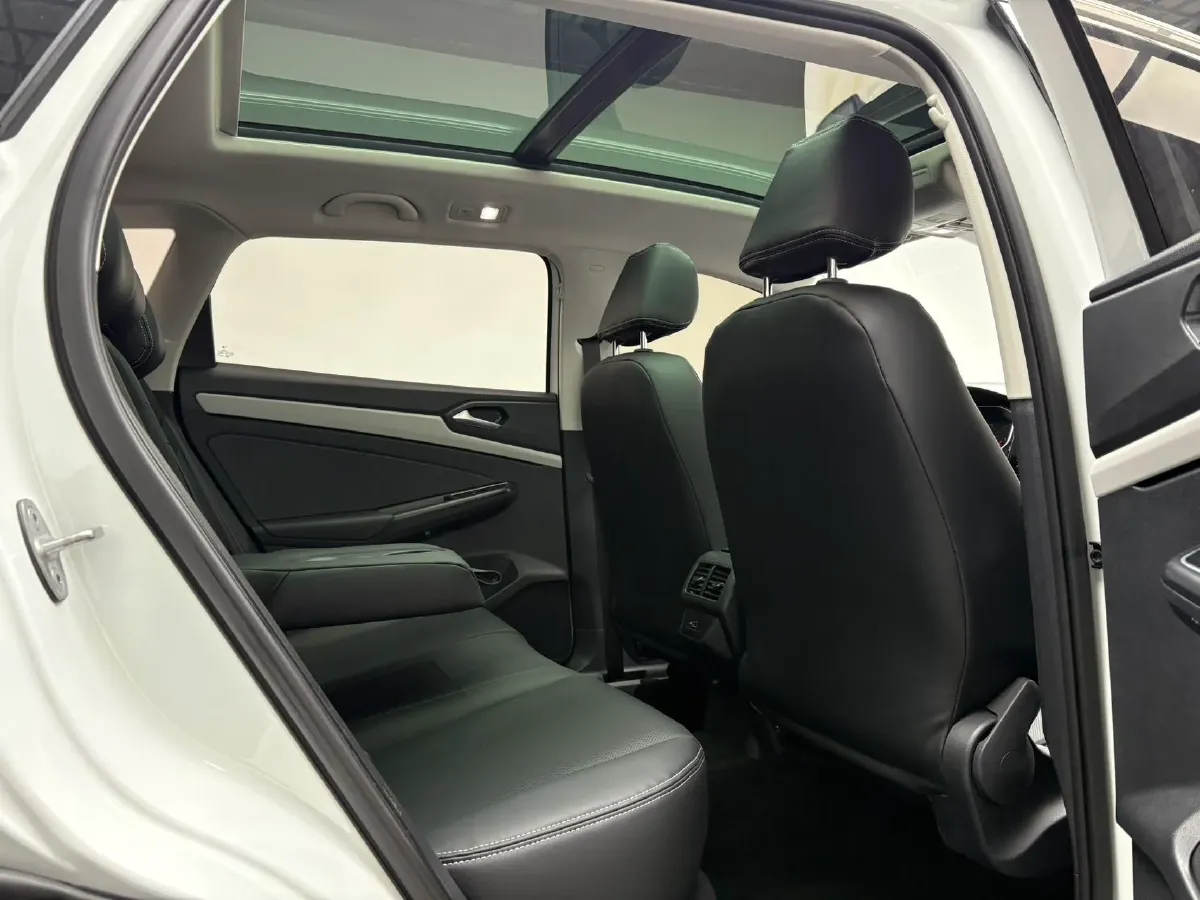 2023 Jetta VS7 1.4T 150HP L4 6AT,autocango,china used car exporter,china ev exporter,chinese used car exporter,chinese used ev exporter