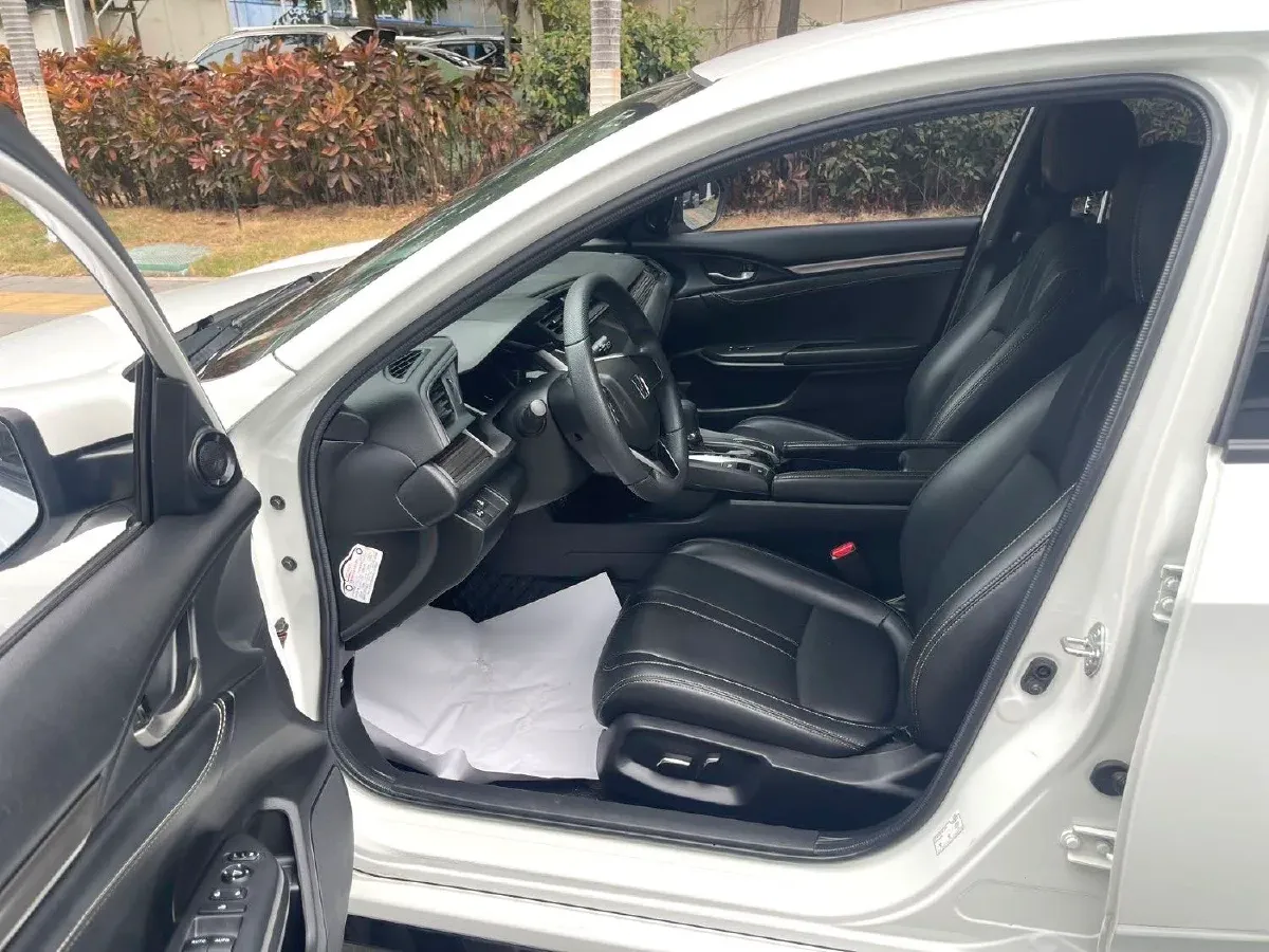 2021 Honda Civic 1.5T 177HP L4 CVT,autocango,china used car exporter,china ev exporter,chinese used car exporter,chinese used ev exporter