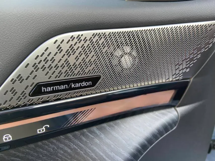 2024 BMW i5 BEV 79.05KWH,autocango,china used car exporter,china ev exporter,chinese used car exporter,chinese used ev exporter