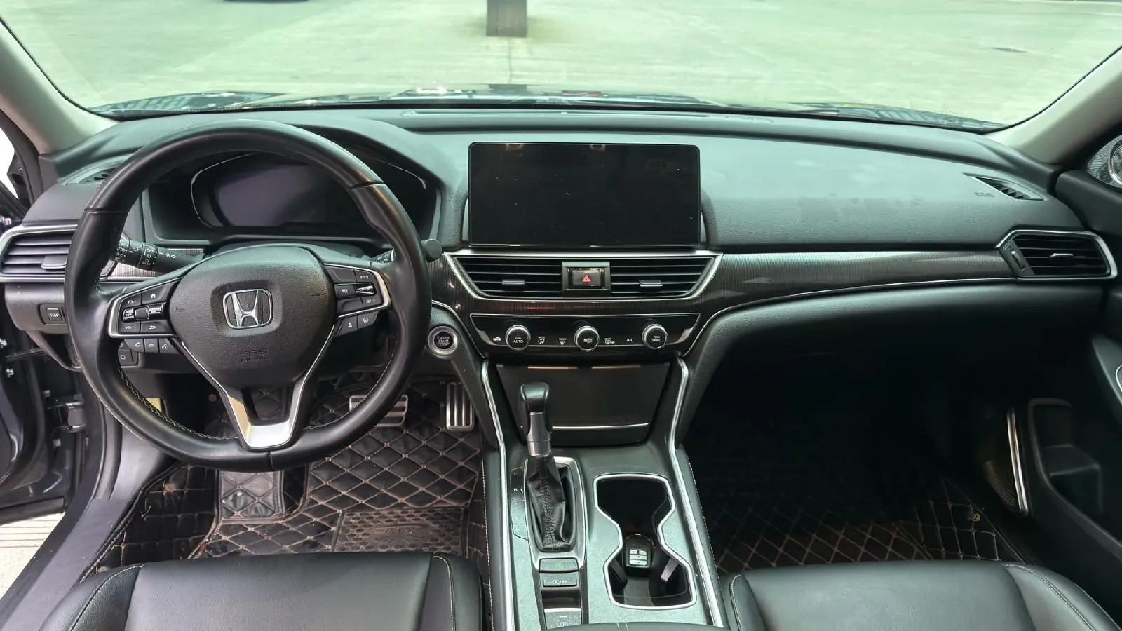 2022 Honda Accord 1.5T 194HP L4 CVT,autocango,china used car exporter,china ev exporter,chinese used car exporter,chinese used ev exporter