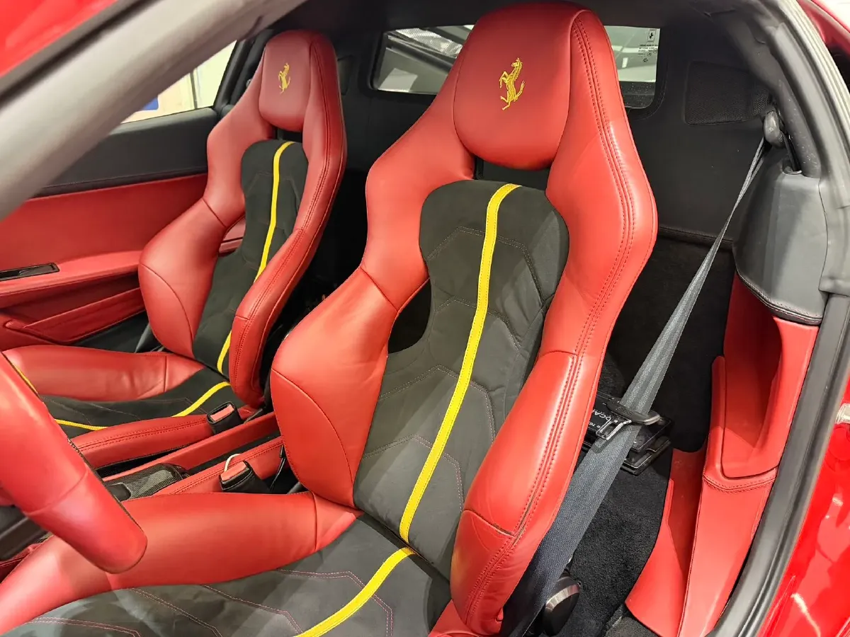 2012 Ferrari 458 4.5L 570HP V8 7DCT,autocango,china used car exporter,china ev exporter,chinese used car exporter,chinese used ev exporter