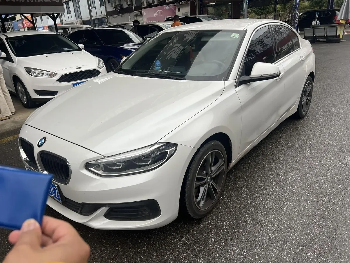 2020 BMW 1 Series 1.5T 140HP L3 7DCT,autocango,china used car exporter,china ev exporter,chinese used car exporter,chinese used ev exporter