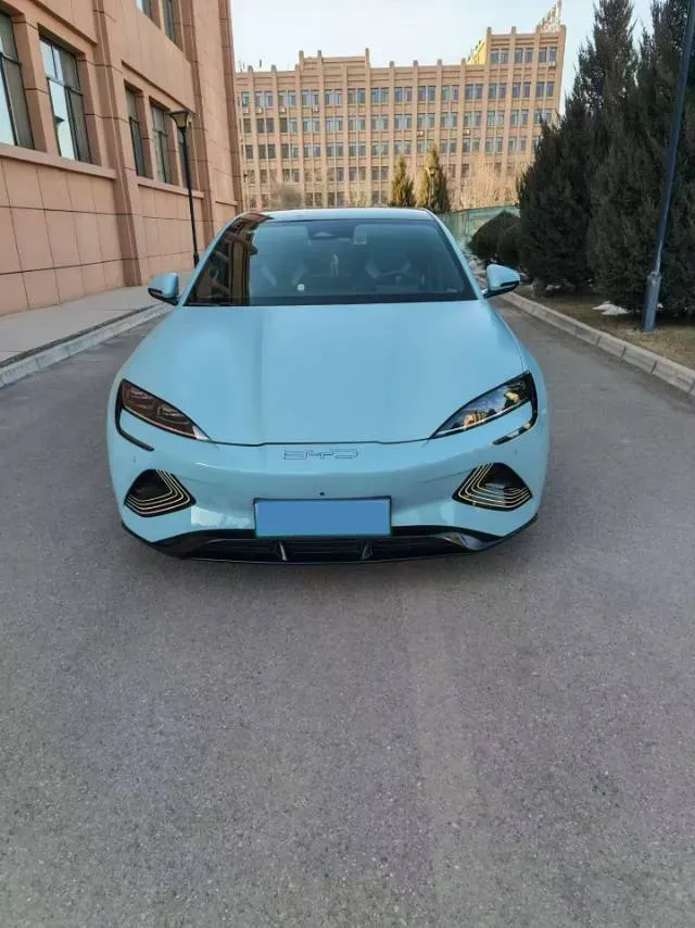 2022 AITO AITO M5 Range Extended 125HP REEV 40KWH,autocango,china used car exporter,china ev exporter,chinese used car exporter,chinese used ev exporter