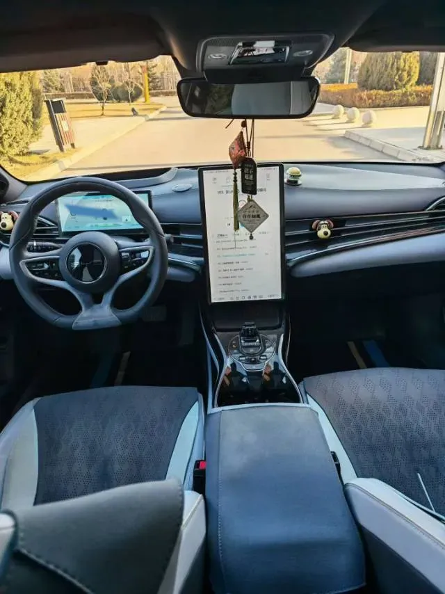 2022 AITO AITO M5 Range Extended 125HP REEV 40KWH,autocango,china used car exporter,china ev exporter,chinese used car exporter,chinese used ev exporter