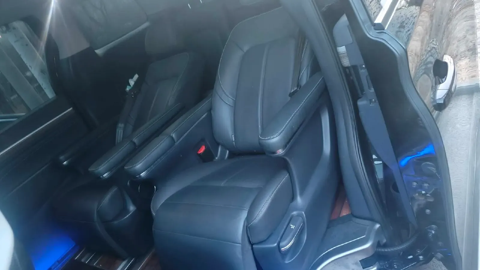 2021 GAC Trumpchi M8 2.0T 252HP L4 8AT,autocango,china used car exporter,china ev exporter,chinese used car exporter,chinese used ev exporter