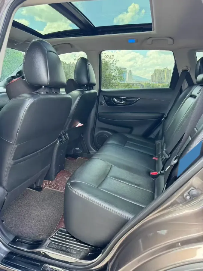 2020 Nissan X-Trail 2.0L 154HP L4 CVT,autocango,china used car exporter,china ev exporter,chinese used car exporter,chinese used ev exporter