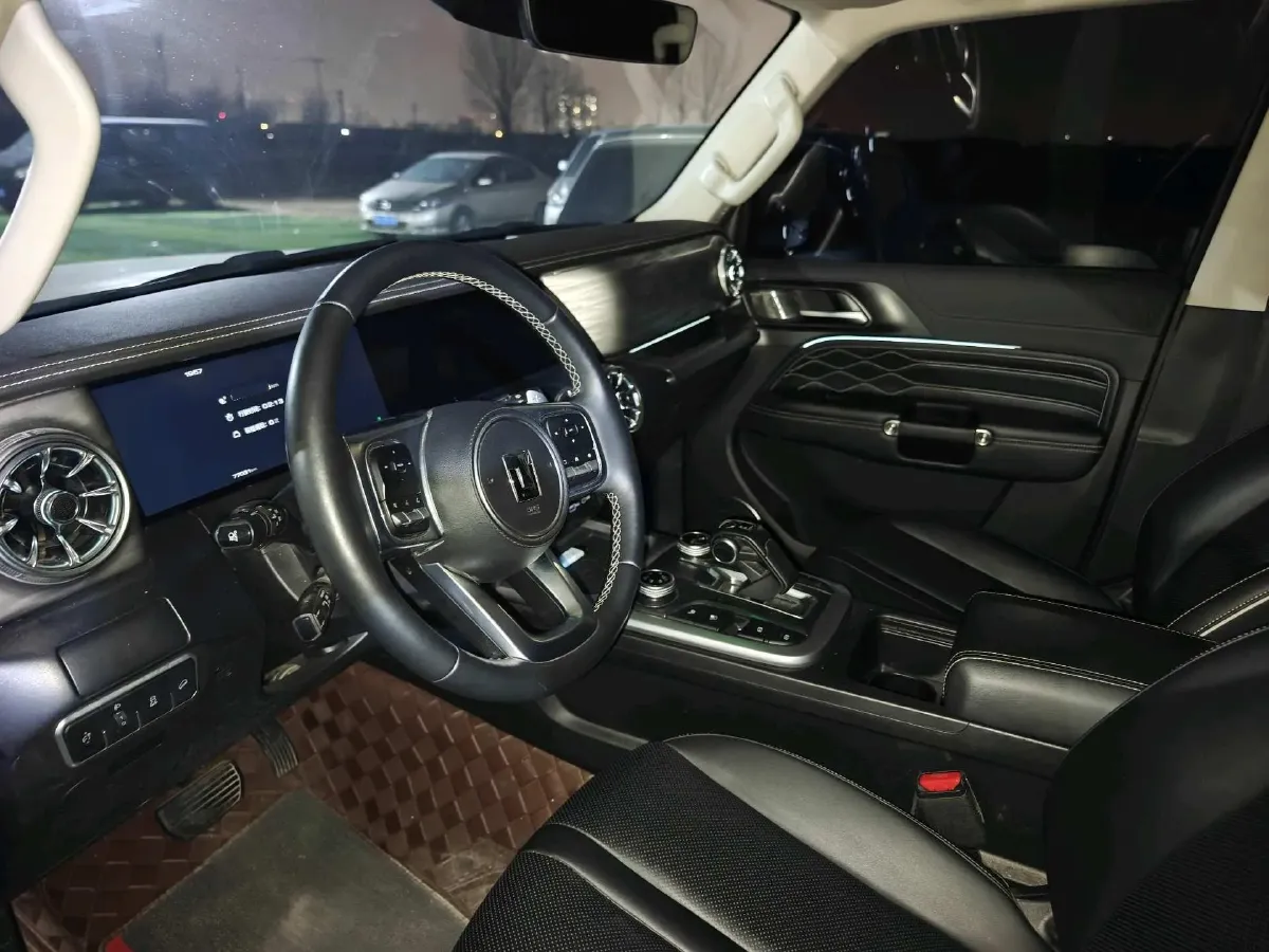 2023 Tank 300 2.0T 227HP L4 8AT,autocango,china used car exporter,china ev exporter,chinese used car exporter,chinese used ev exporter