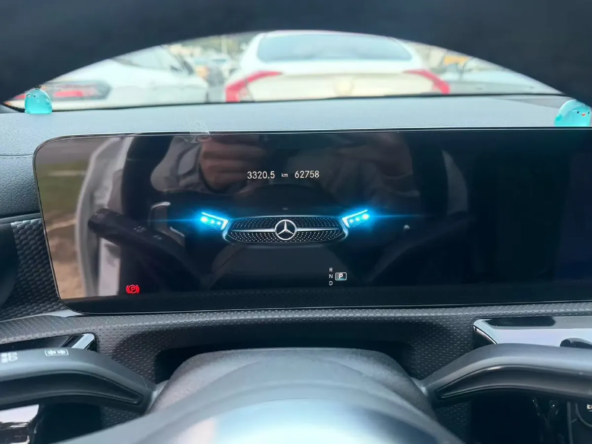 2022 Mercedes-Benz A Class 1.3T 163HP L4 7DCT,autocango,china used car exporter,china ev exporter,chinese used car exporter,chinese used ev exporter