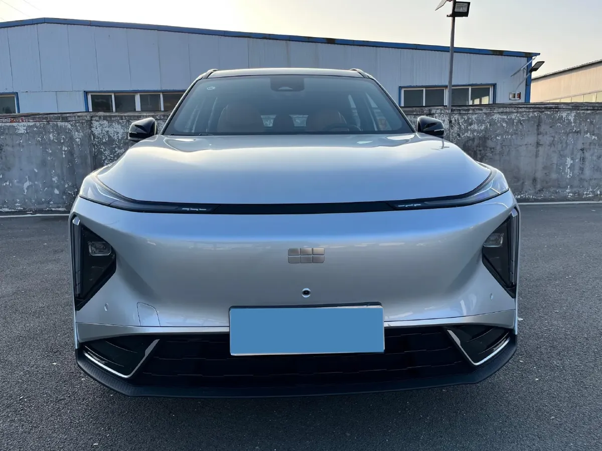 2025 Geely Galaxy L7 1.5L 112HP L4 1DHT PHEV 18.4KWH,autocango,china used car exporter,china ev exporter,chinese used car exporter,chinese used ev exporter