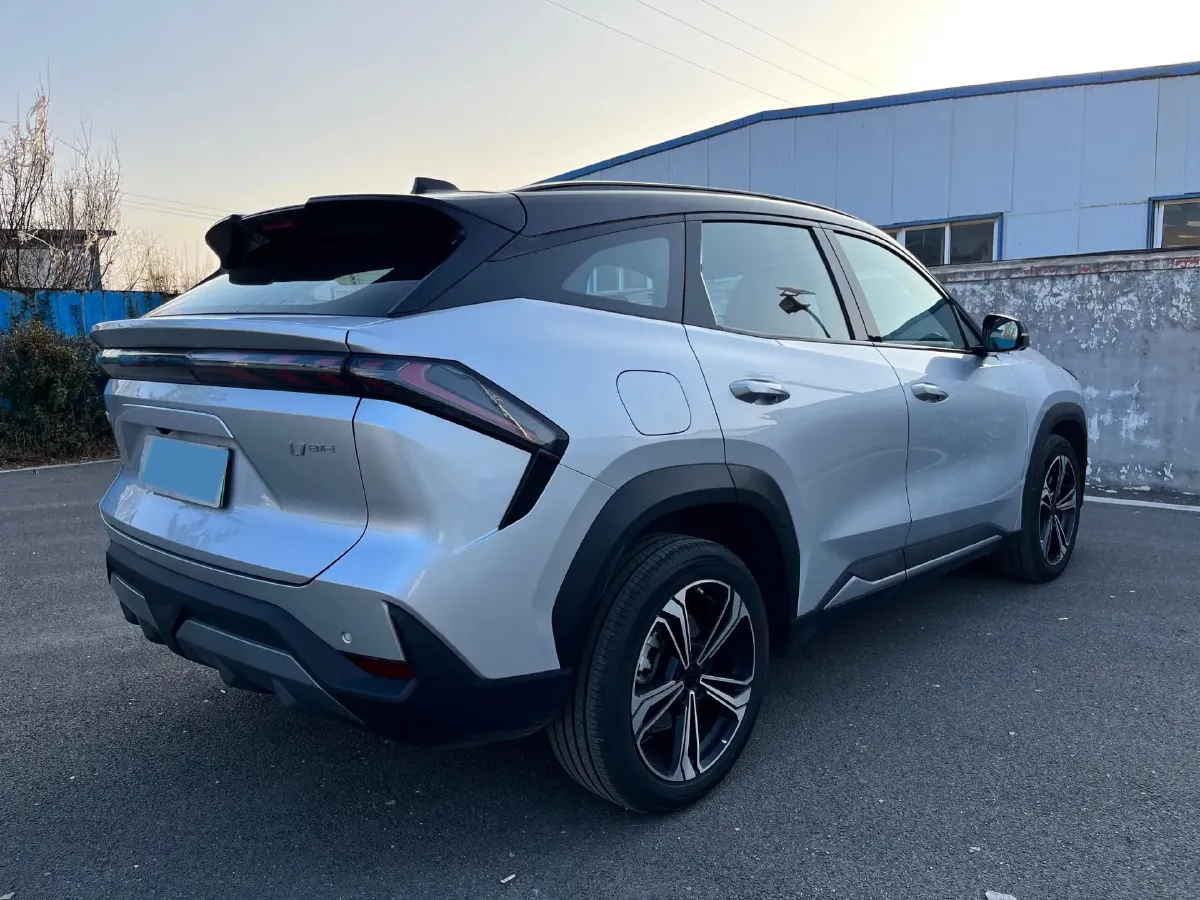 2025 Geely Galaxy L7 1.5L 112HP L4 1DHT PHEV 18.4KWH,autocango,china used car exporter,china ev exporter,chinese used car exporter,chinese used ev exporter