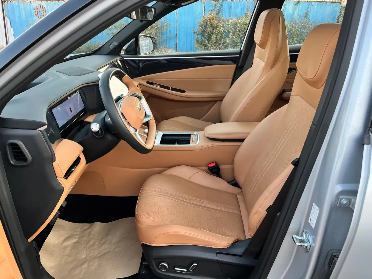 2025 Geely Galaxy L7 1.5L 112HP L4 1DHT PHEV 18.4KWH,autocango,china used car exporter,china ev exporter,chinese used car exporter,chinese used ev exporter