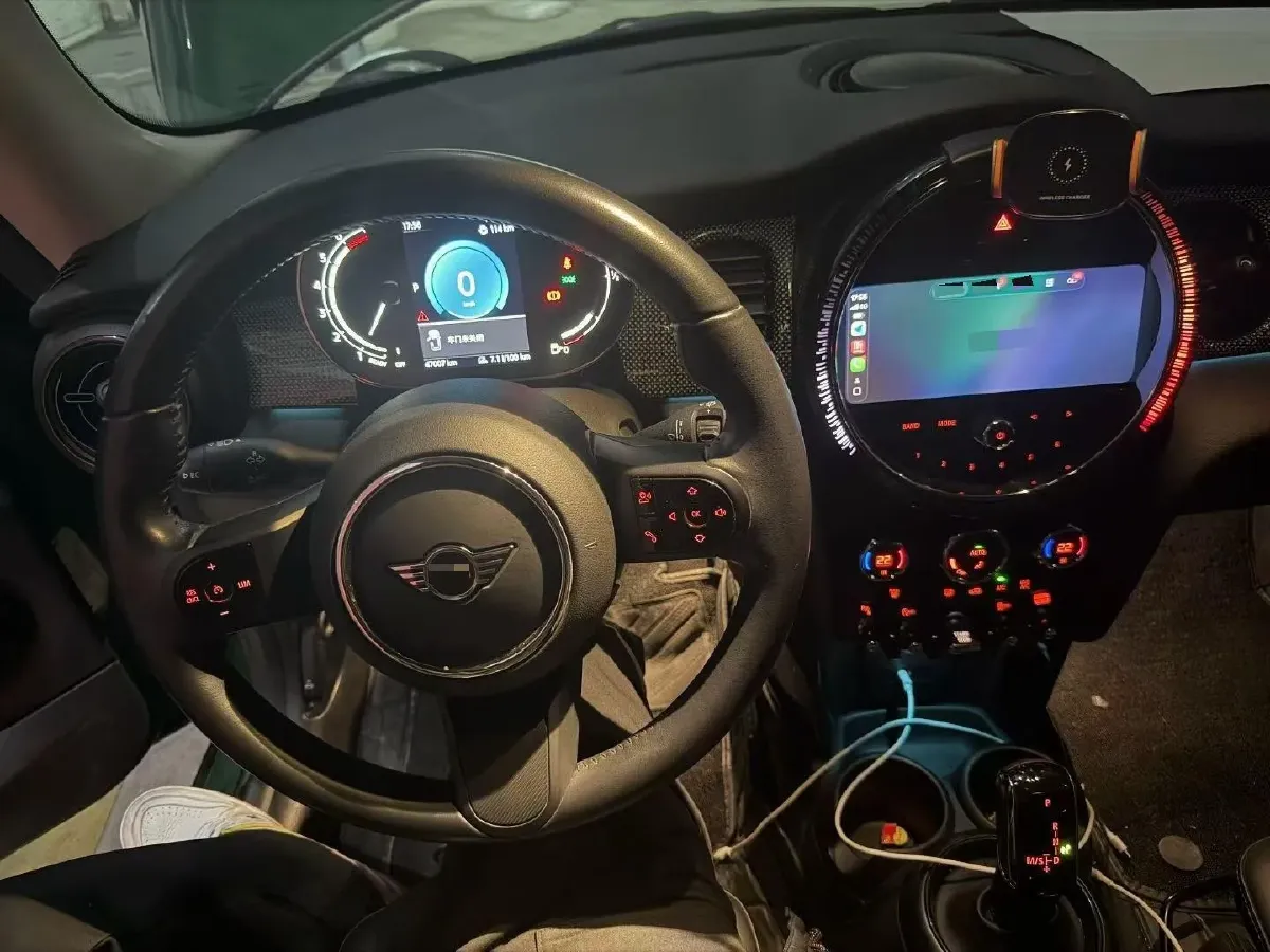 2022 MINI MINI 1.5T 136HP L3 7DCT,autocango,china used car exporter,china ev exporter,chinese used car exporter,chinese used ev exporter