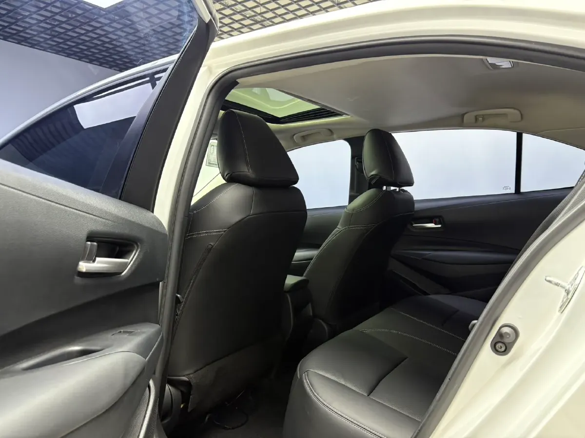 2021 Toyota Corolla 1.2T 116HP L4 CVT,autocango,china used car exporter,china ev exporter,chinese used car exporter,chinese used ev exporter