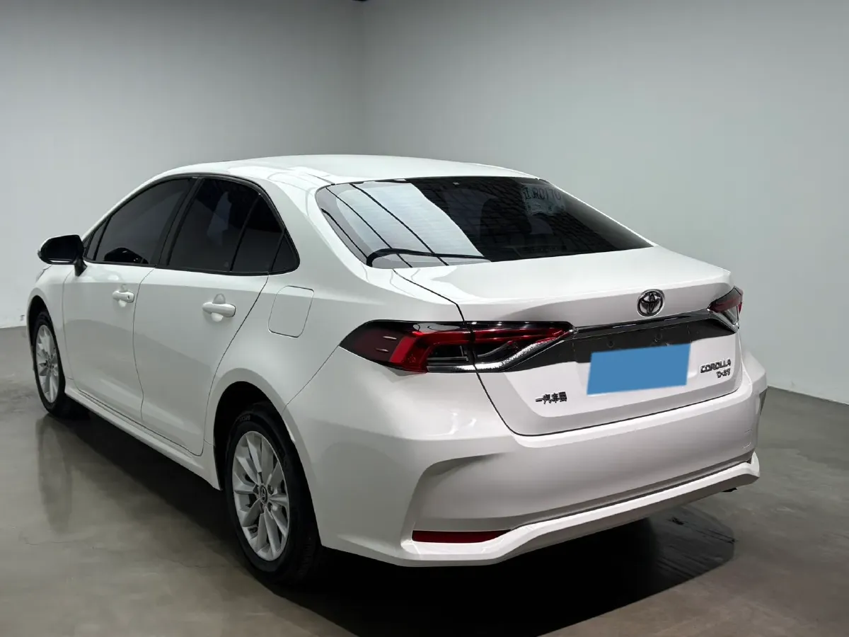 2021 Toyota Corolla 1.2T 116HP L4 CVT,autocango,china used car exporter,china ev exporter,chinese used car exporter,chinese used ev exporter