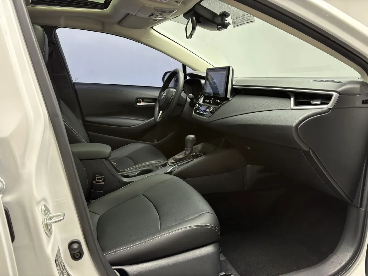 2021 Toyota Corolla 1.2T 116HP L4 CVT,autocango,china used car exporter,china ev exporter,chinese used car exporter,chinese used ev exporter