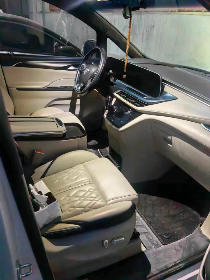 2021 Buick GL8 2.0T 237HP L4 9AT,autocango,china used car exporter,china ev exporter,chinese used car exporter,chinese used ev exporter