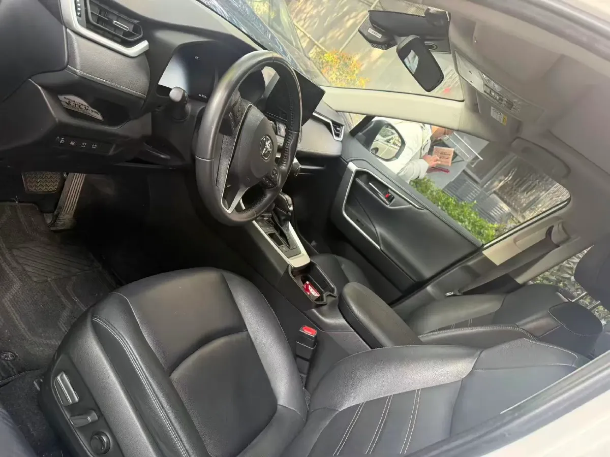 2023 Toyota RAV4 2.5L 178HP L4 E-CVT Hybrid,autocango,china used car exporter,china ev exporter,chinese used car exporter,chinese used ev exporter