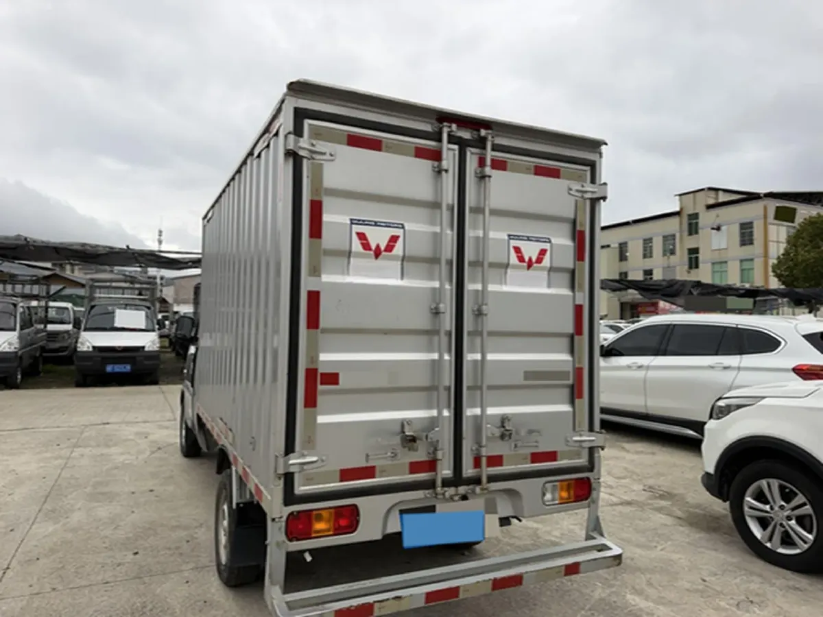 2022 WuLing RongGuang Mini Truck 1.5L 99HP L4 5MT,autocango,china used car exporter,china ev exporter,chinese used car exporter,chinese used ev exporter