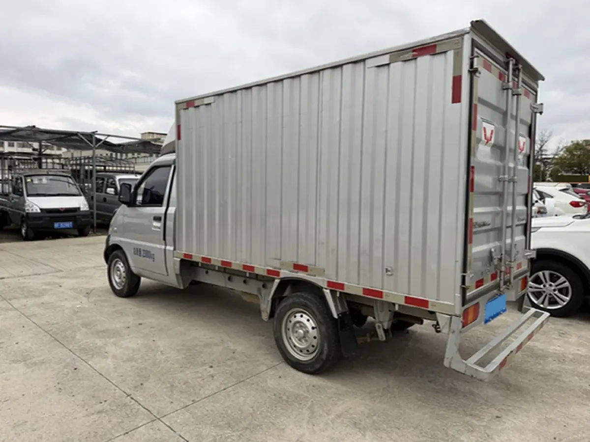 2022 WuLing RongGuang Mini Truck 1.5L 99HP L4 5MT,autocango,china used car exporter,china ev exporter,chinese used car exporter,chinese used ev exporter