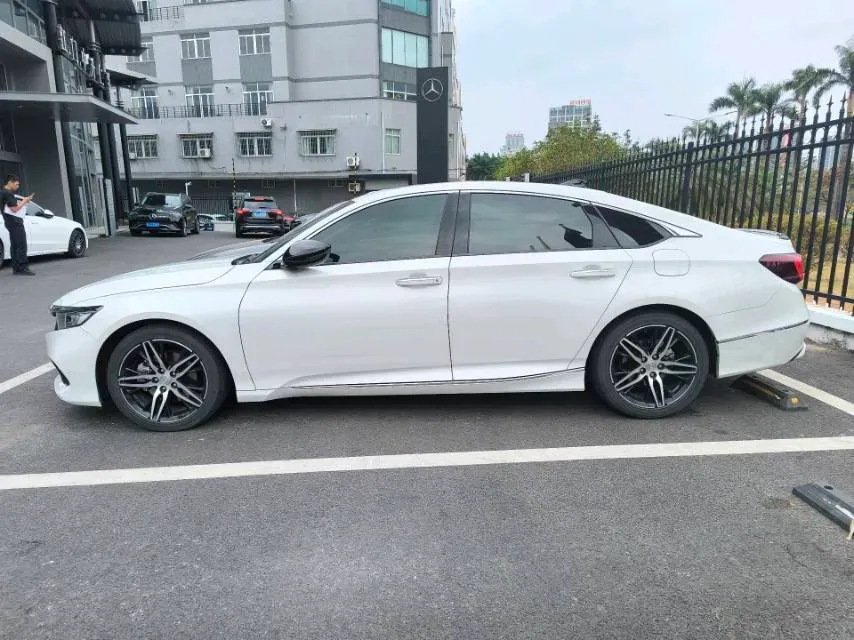 2022 Honda Accord 2.0L 146HP L4 E-CVT Hybrid,autocango,china used car exporter,china ev exporter,chinese used car exporter,chinese used ev exporter