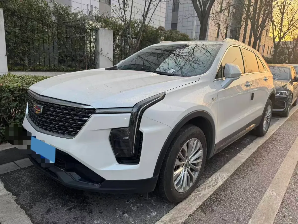 2025 Cadillac XT5 2.0T 237HP L4 9AT,autocango,china used car exporter,china ev exporter,chinese used car exporter,chinese used ev exporter