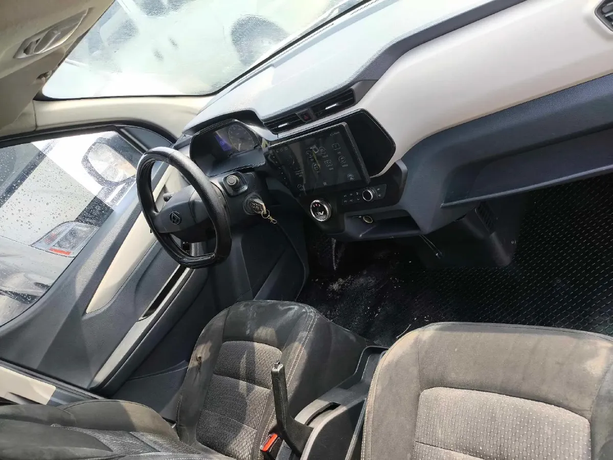 2021 Venucia Grand V 1.5T 190HP L4 7DCT,autocango,china used car exporter,china ev exporter,chinese used car exporter,chinese used ev exporter