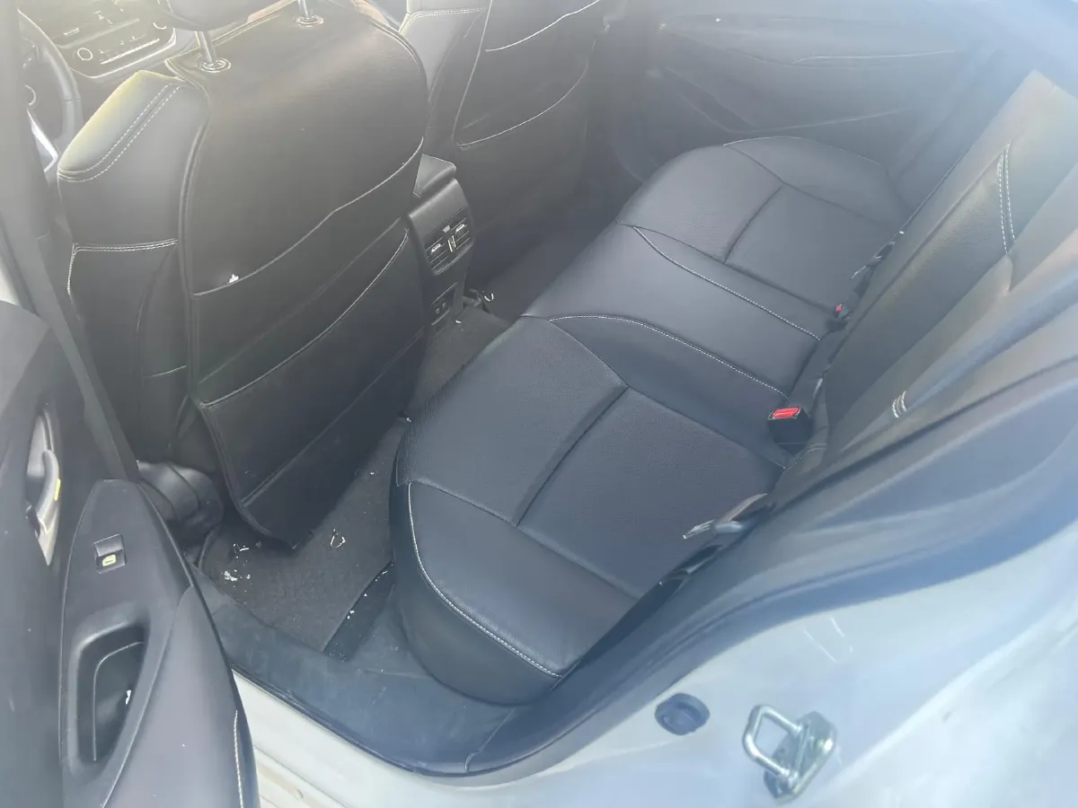 2019 Toyota Corolla 1.2T 116HP L4 CVT,autocango,china used car exporter,china ev exporter,chinese used car exporter,chinese used ev exporter