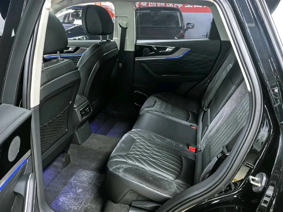 2022 HongQi HS5 2.0T 224HP L4 6AT,autocango,china used car exporter,china ev exporter,chinese used car exporter,chinese used ev exporter