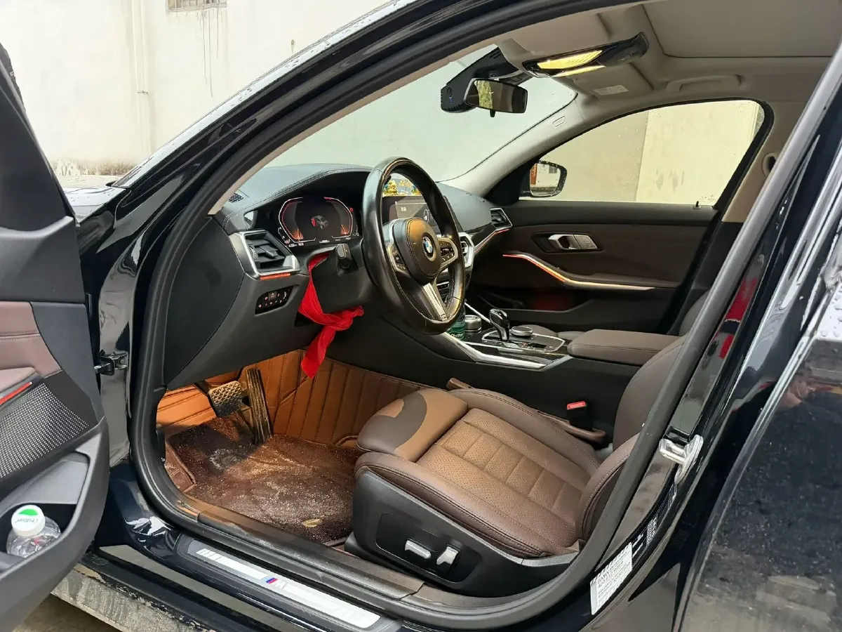 2021 BMW 3 Series 2.0T 184HP L4 8AT,autocango,china used car exporter,china ev exporter,chinese used car exporter,chinese used ev exporter