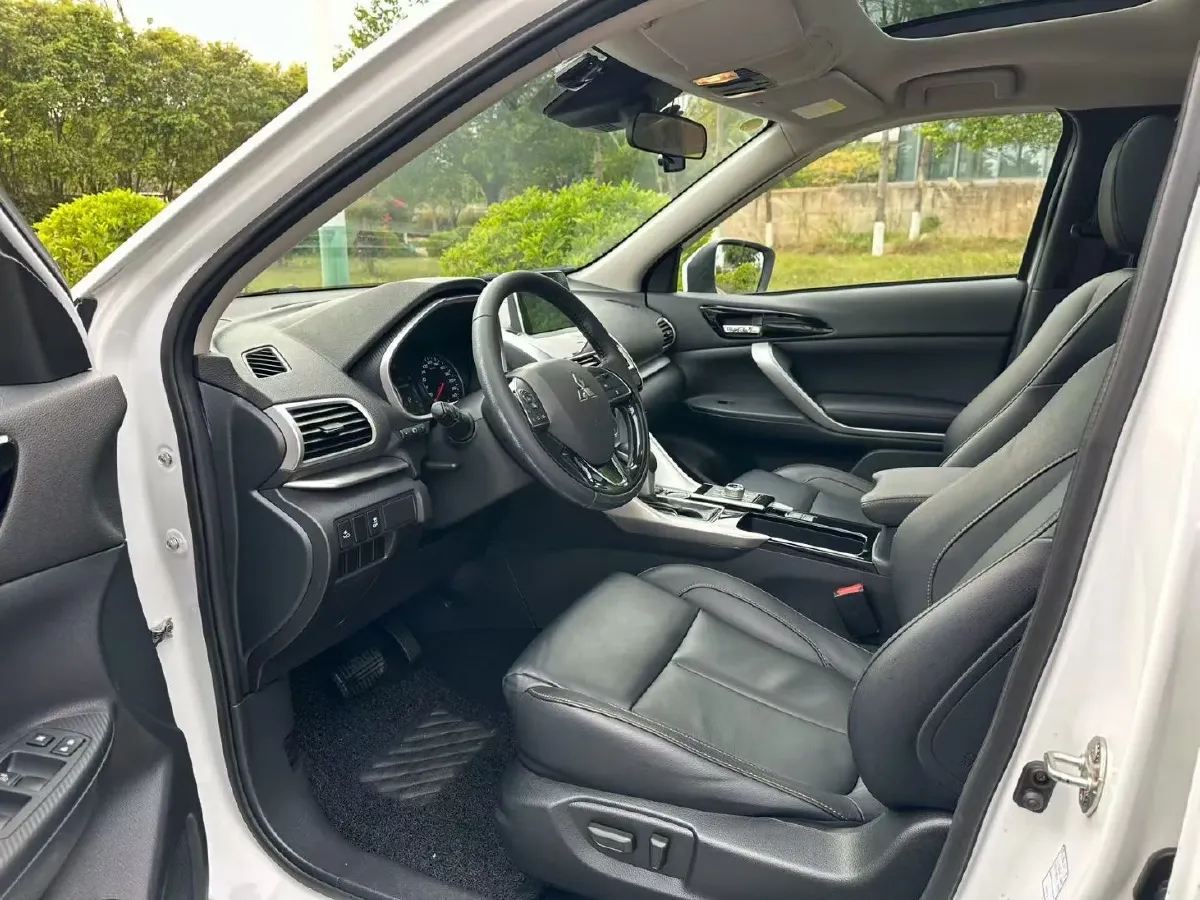 2019 Mitsubishi Eclipse Cross 1.5T 170HP L4 CVT,autocango,china used car exporter,china ev exporter,chinese used car exporter,chinese used ev exporter