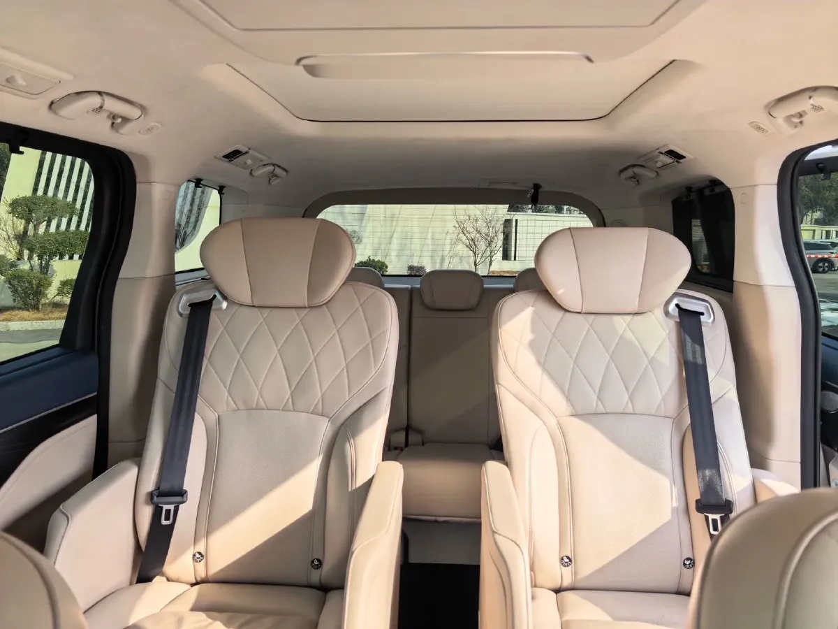 2024 Mercedes-Benz C Class 1.5T 204HP L4 9AT,autocango,china used car exporter,china ev exporter,chinese used car exporter,chinese used ev exporter