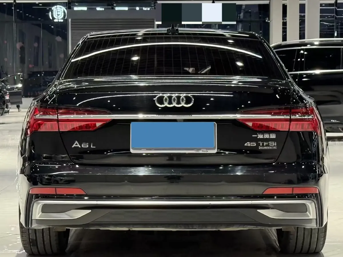 2023 Audi A6L 2.0T 245HP L4 7DCT,autocango,china used car exporter,china ev exporter,chinese used car exporter,chinese used ev exporter