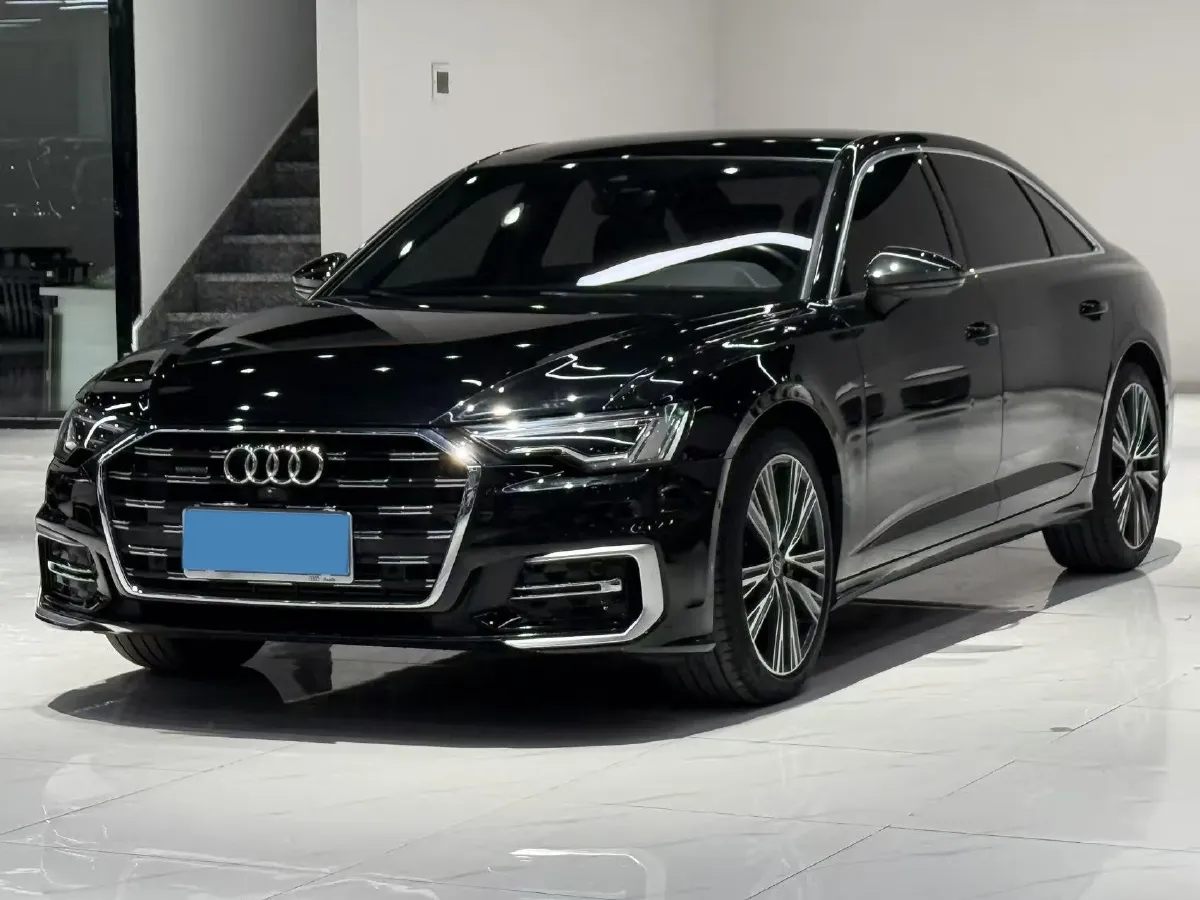 2023 Audi A6L 2.0T 245HP L4 7DCT,autocango,china used car exporter,china ev exporter,chinese used car exporter,chinese used ev exporter