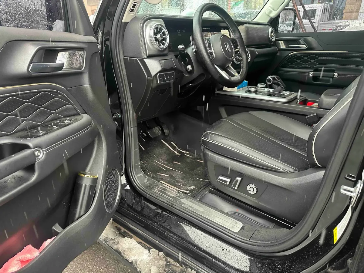 2024 Tank 300 2.0T 227HP L4 8AT,autocango,china used car exporter,china ev exporter,chinese used car exporter,chinese used ev exporter