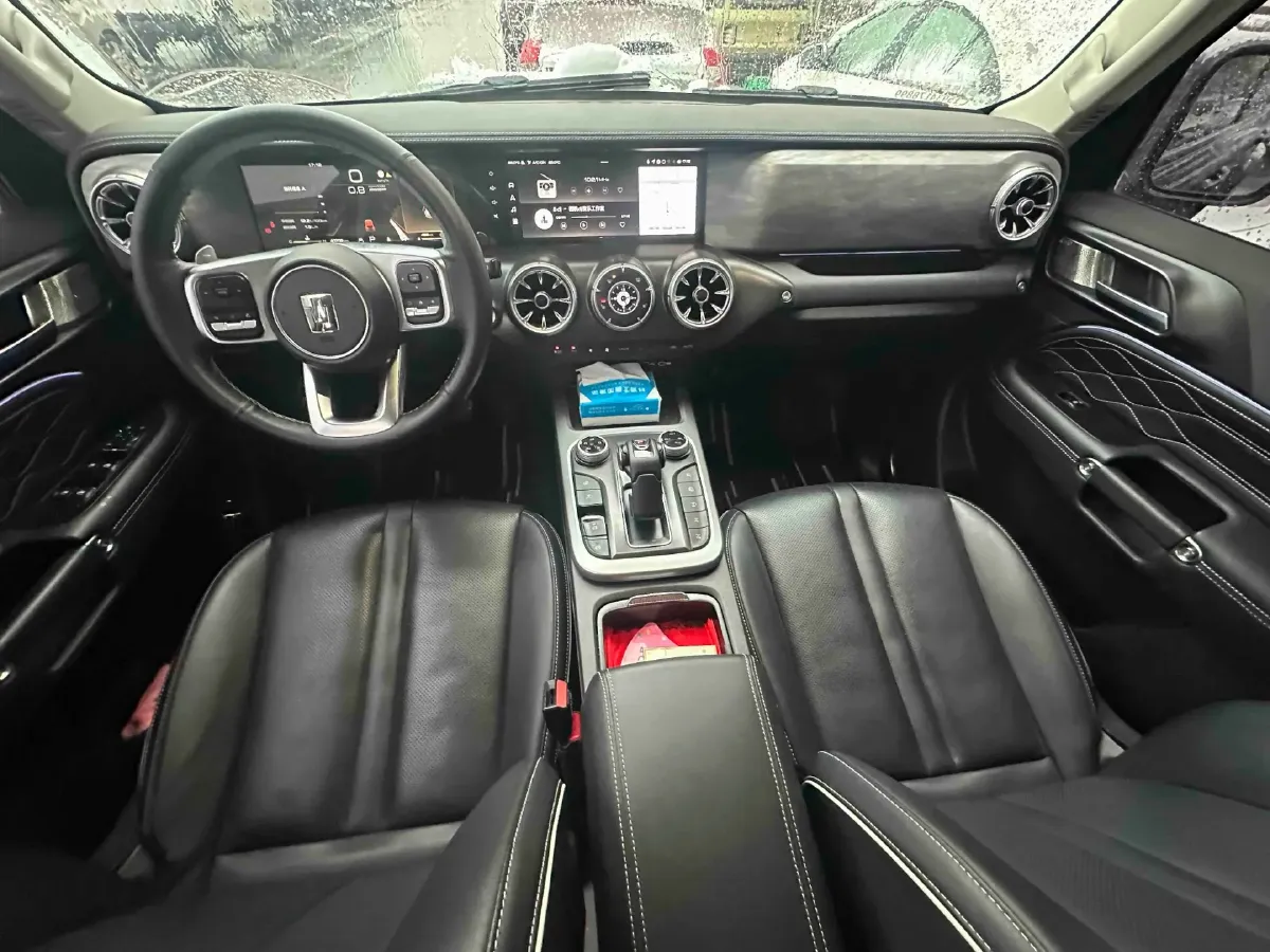 2024 Tank 300 2.0T 227HP L4 8AT,autocango,china used car exporter,china ev exporter,chinese used car exporter,chinese used ev exporter