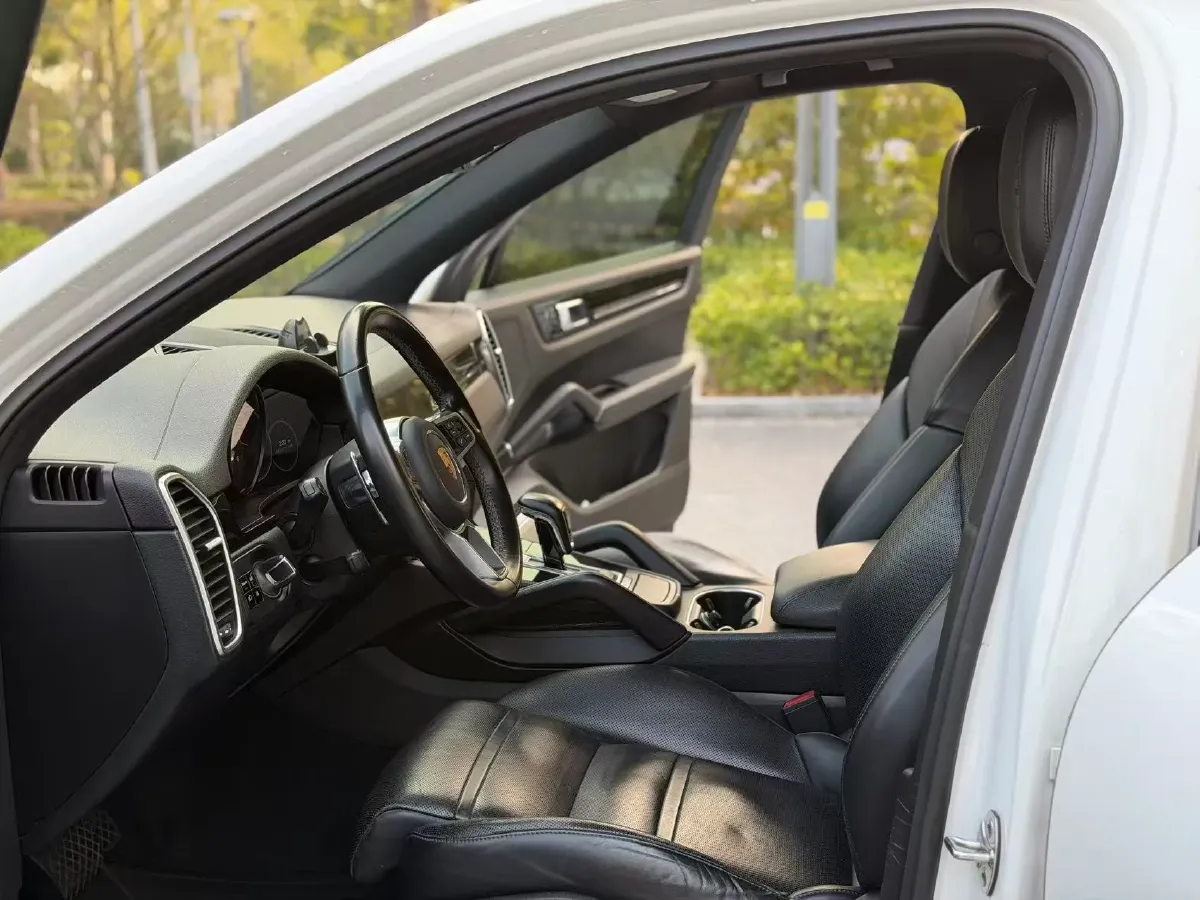 2019 Porsche Cayenne 3.0T 340HP V6 8AT,autocango,china used car exporter,china ev exporter,chinese used car exporter,chinese used ev exporter