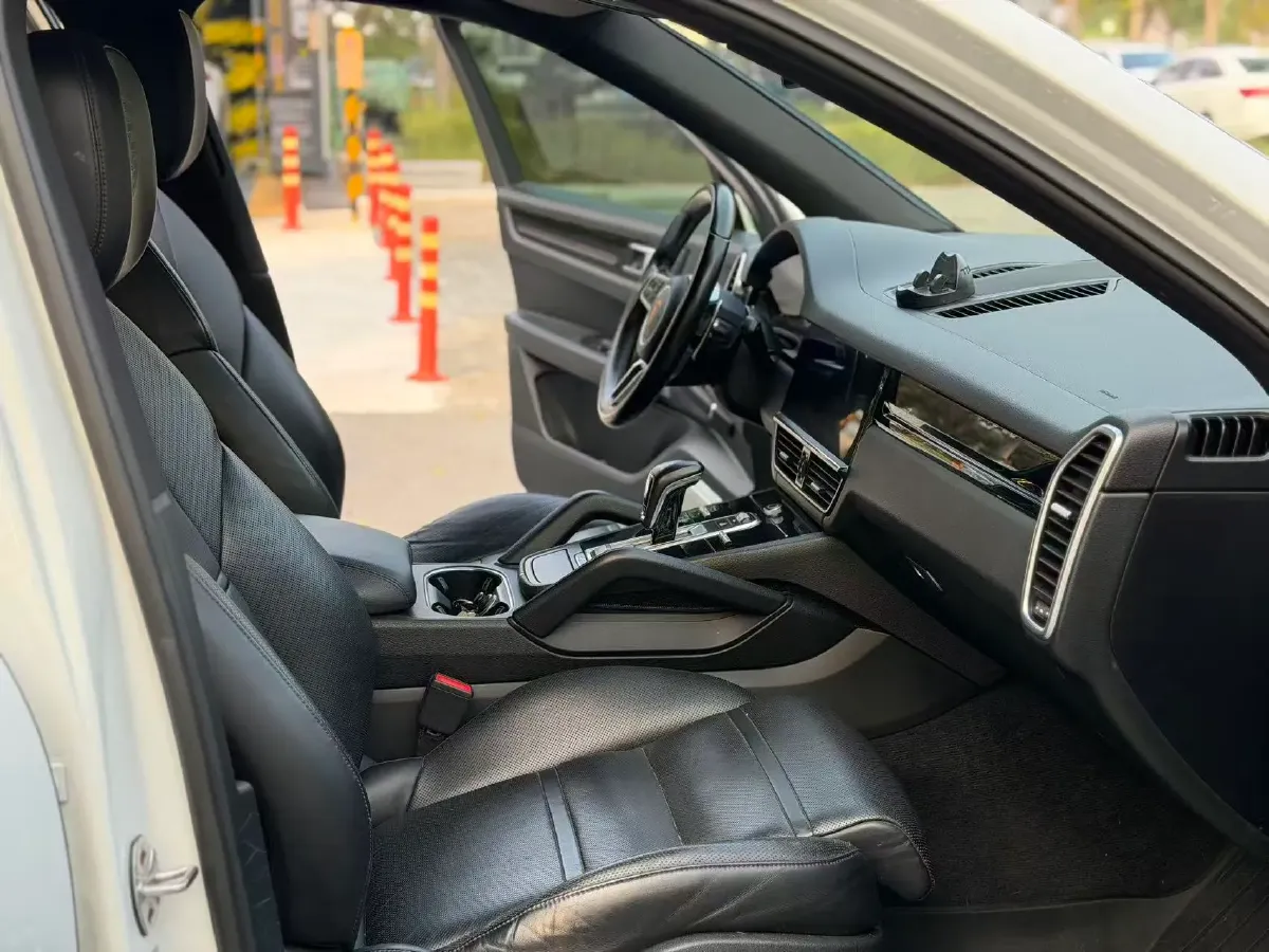 2019 Porsche Cayenne 3.0T 340HP V6 8AT,autocango,china used car exporter,china ev exporter,chinese used car exporter,chinese used ev exporter