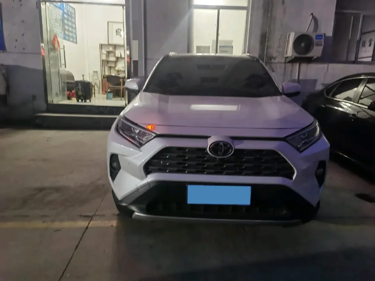 2022 Toyota RAV4 2.0L 171HP L4 CVT,autocango,china used car exporter,china ev exporter,chinese used car exporter,chinese used ev exporter