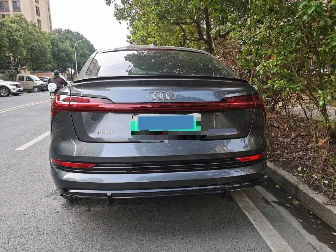 2021 Audi e-tron 2AT BEV 95KWH,autocango,china used car exporter,china ev exporter,chinese used car exporter,chinese used ev exporter