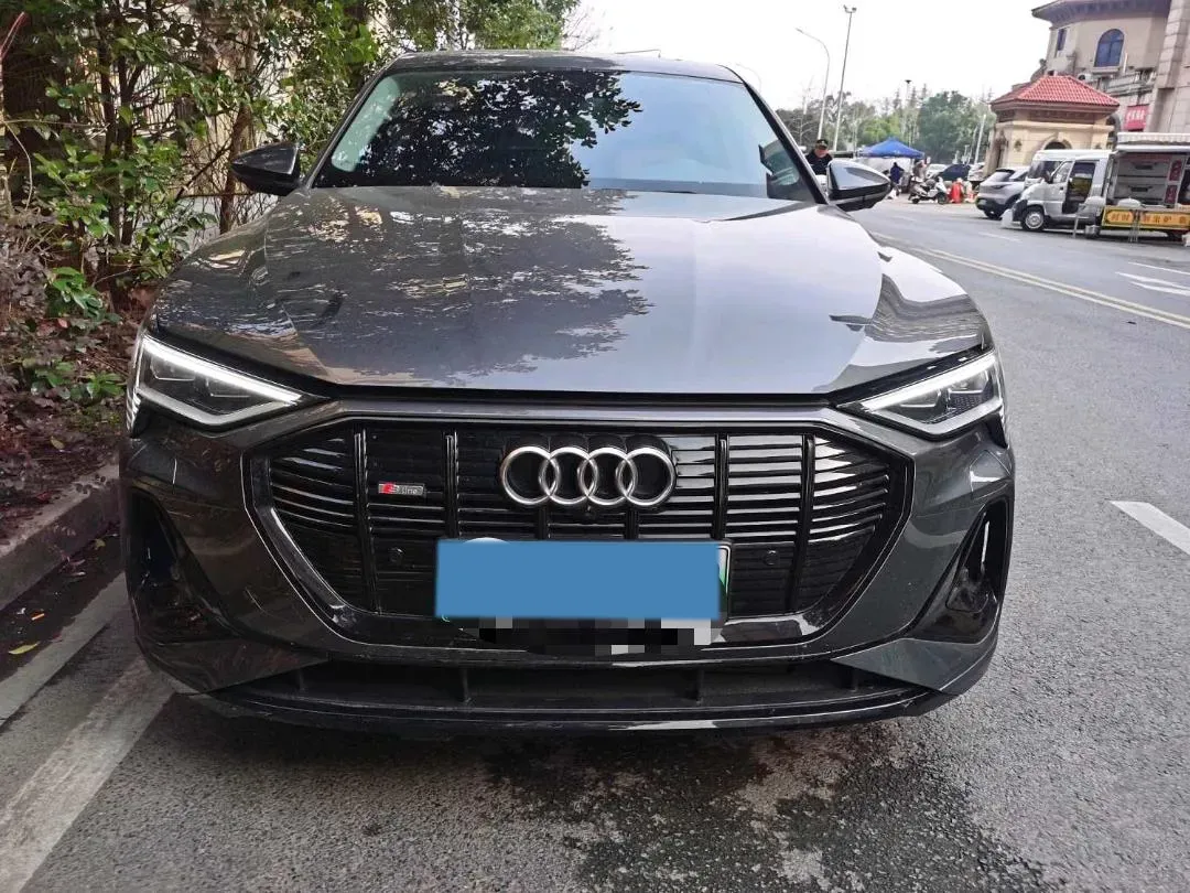 2021 Audi e-tron 2AT BEV 95KWH,autocango,china used car exporter,china ev exporter,chinese used car exporter,chinese used ev exporter