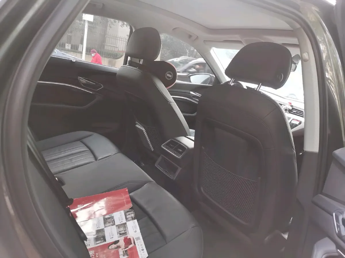 2021 Audi e-tron 2AT BEV 95KWH,autocango,china used car exporter,china ev exporter,chinese used car exporter,chinese used ev exporter