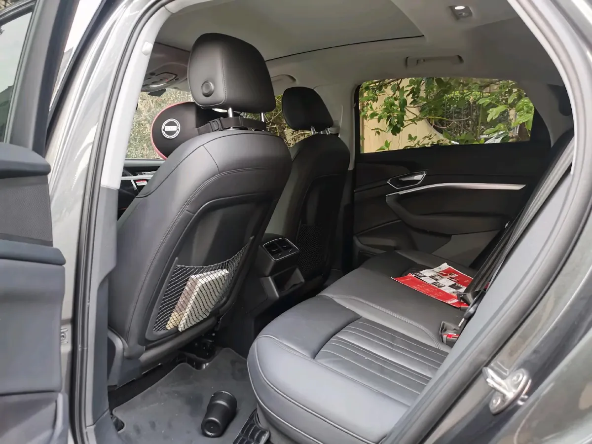 2021 Audi e-tron 2AT BEV 95KWH,autocango,china used car exporter,china ev exporter,chinese used car exporter,chinese used ev exporter