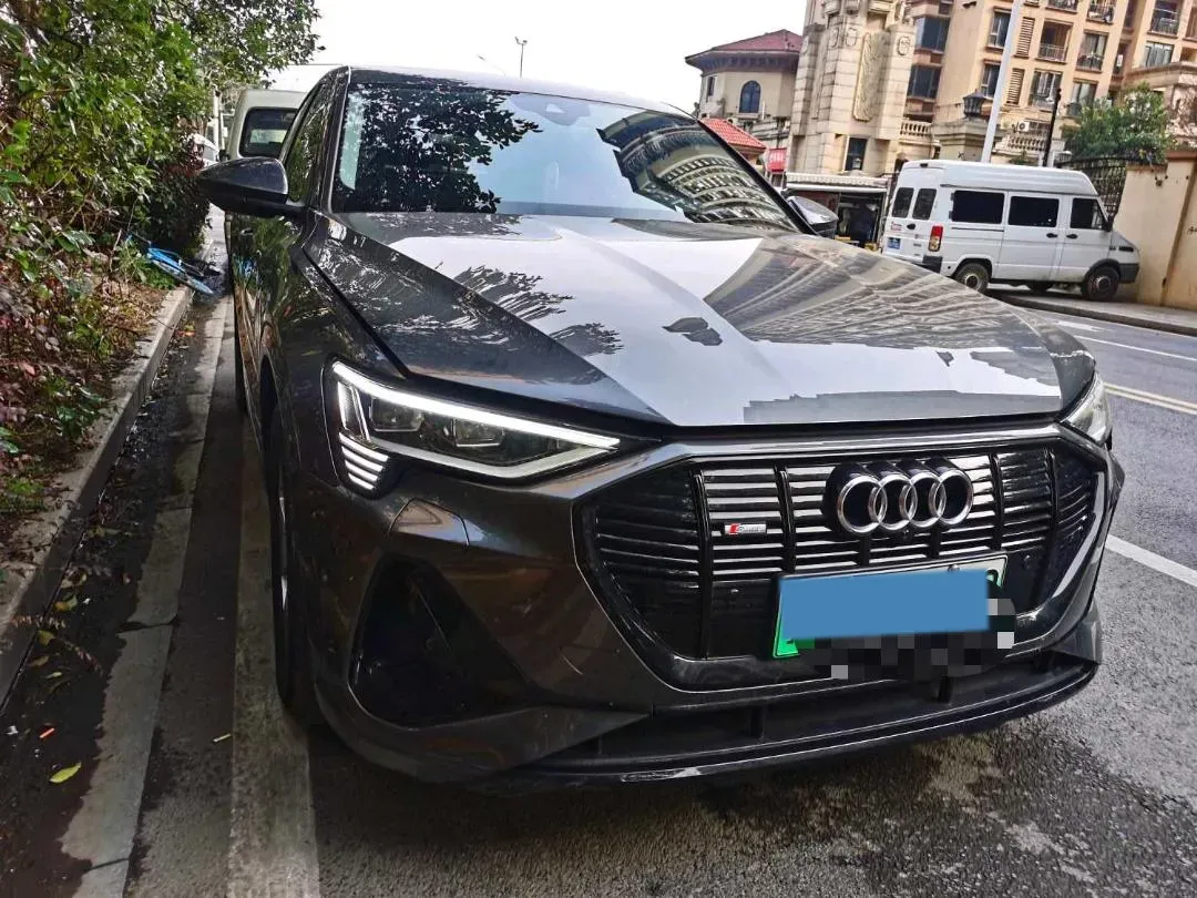 2021 Audi e-tron 2AT BEV 95KWH,autocango,china used car exporter,china ev exporter,chinese used car exporter,chinese used ev exporter